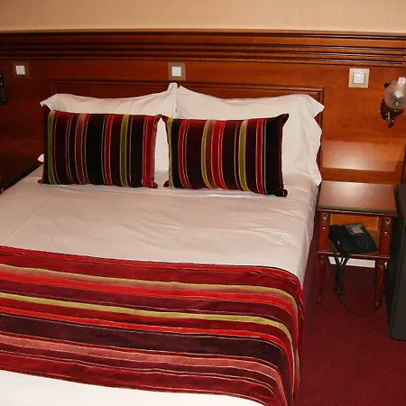 Du Val De Seine Hotel