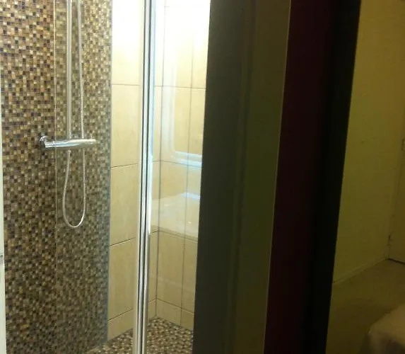 Du Val De Seine Hotel Mantes-la-Jolie
